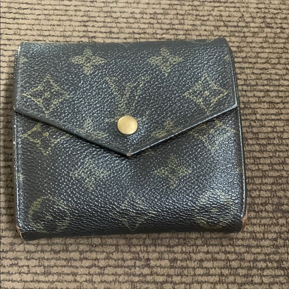 Louis Vuitton Handbags - Louis Vuitton Monogram Snap Wallet